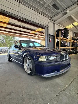 1995 BMW 3 Series 325i Sedan 4D