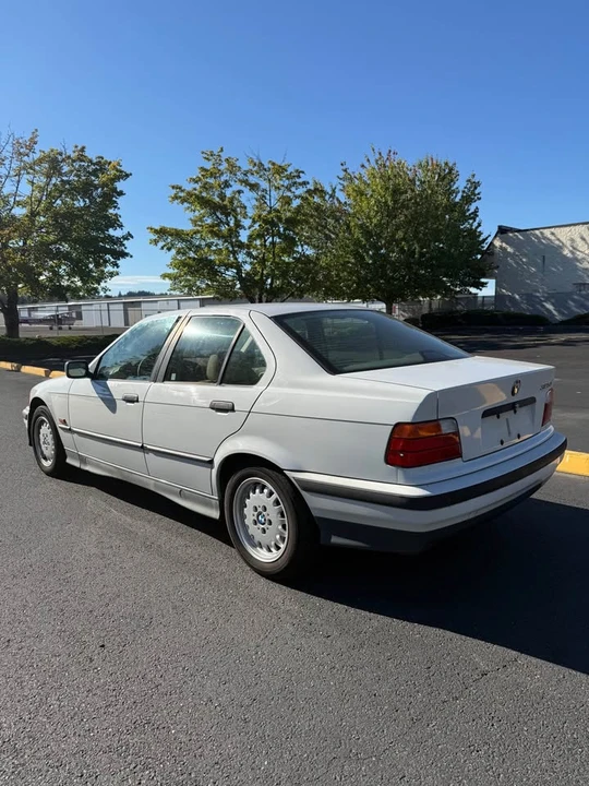 1995 BMW E36 3 Series - Image 9 of 16