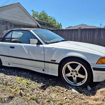 1995 BMW 3 Series 318i