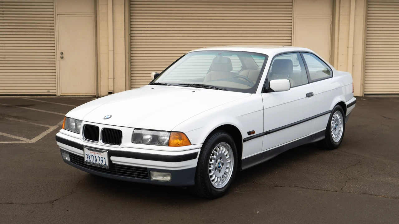 1995 BMW E36 3 Series - Image 8 of 31