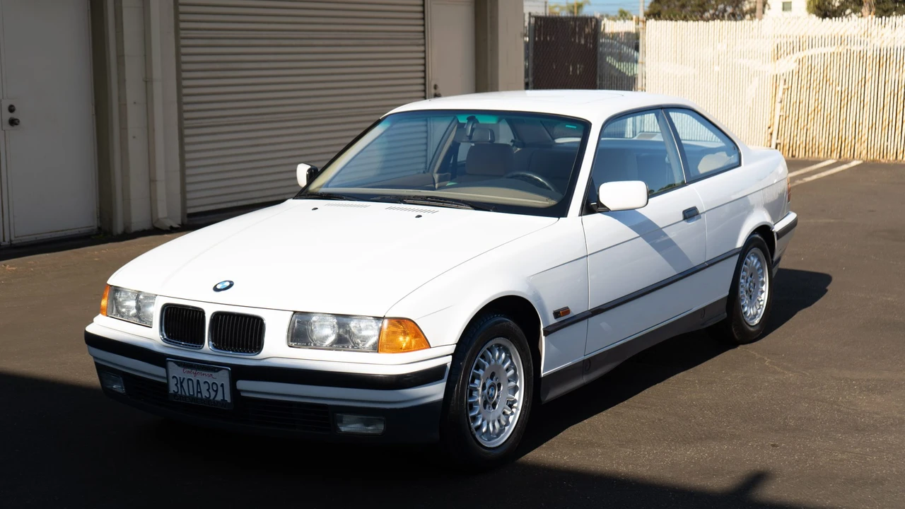 1995 BMW E36 3 Series - Image 9 of 31