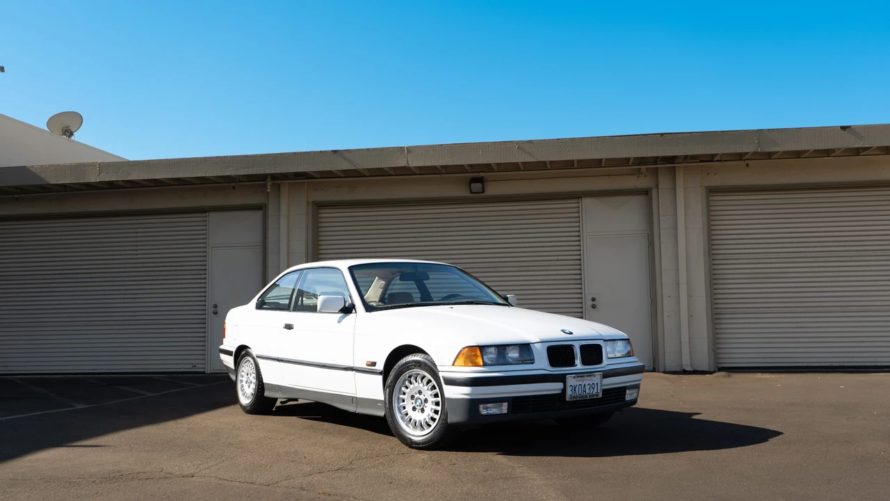 1995 BMW E36 3 Series - Image 11 of 31