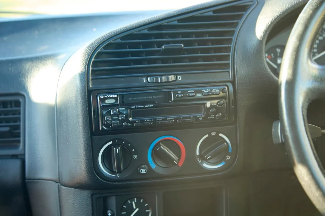 1995 BMW E36 3 Series - Image 14 of 30