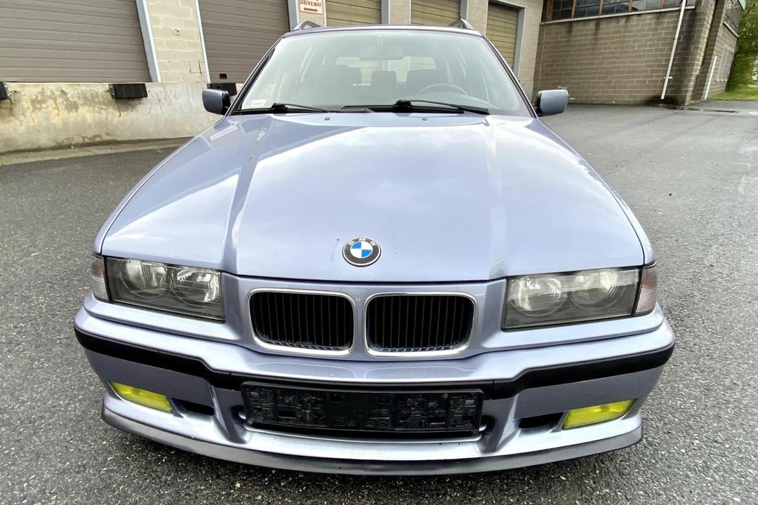 1995 BMW E36 3 Series - Image 2 of 31