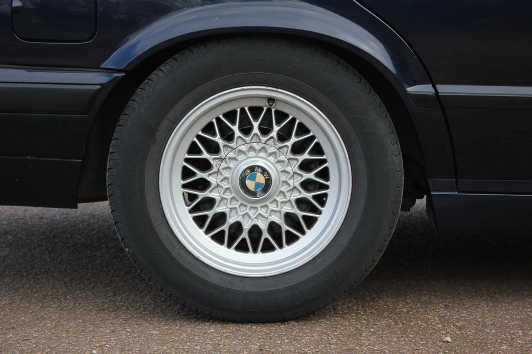 1995 BMW E34 5 Series - Image 26 of 30