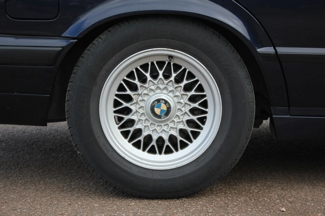 1995 BMW E34 5 Series - Image 25 of 30