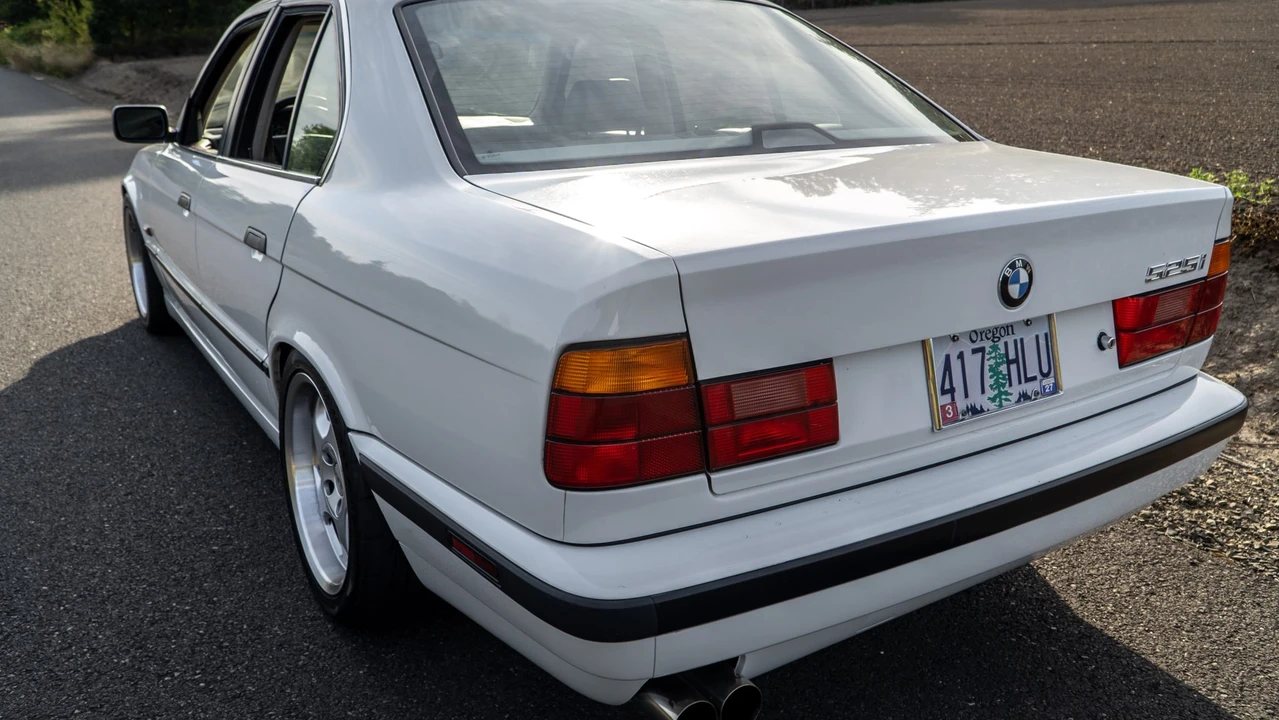 1995 BMW E34 5 Series - Image 24 of 31