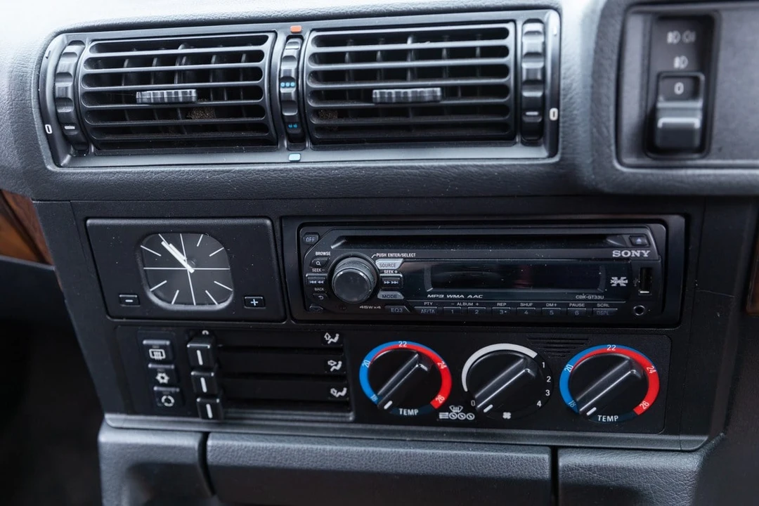 1995 BMW E34 5 Series - Image 8 of 30