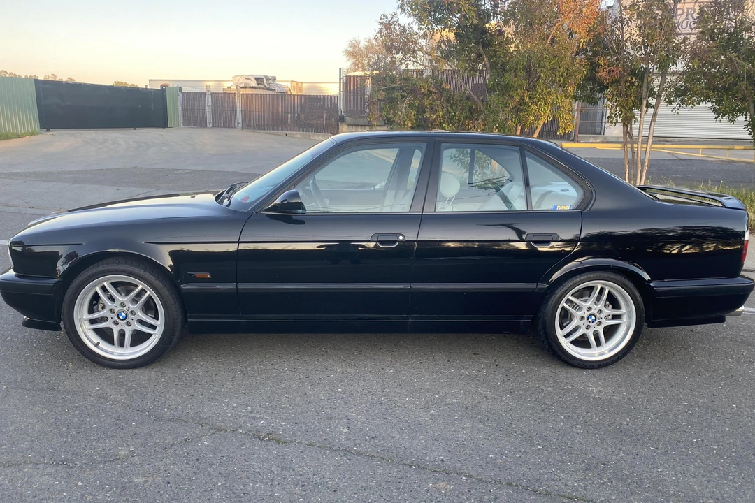 1995 BMW E34 5 Series - Image 3 of 31