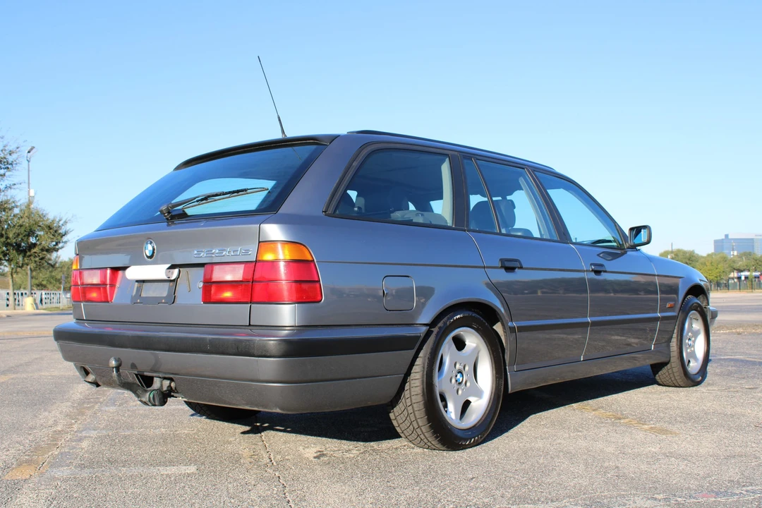 1995 BMW E34 5 Series - Image 28 of 31