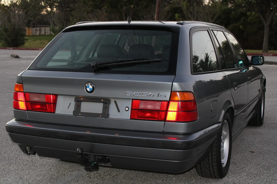 1995 BMW E34 5 Series - Image 30 of 31