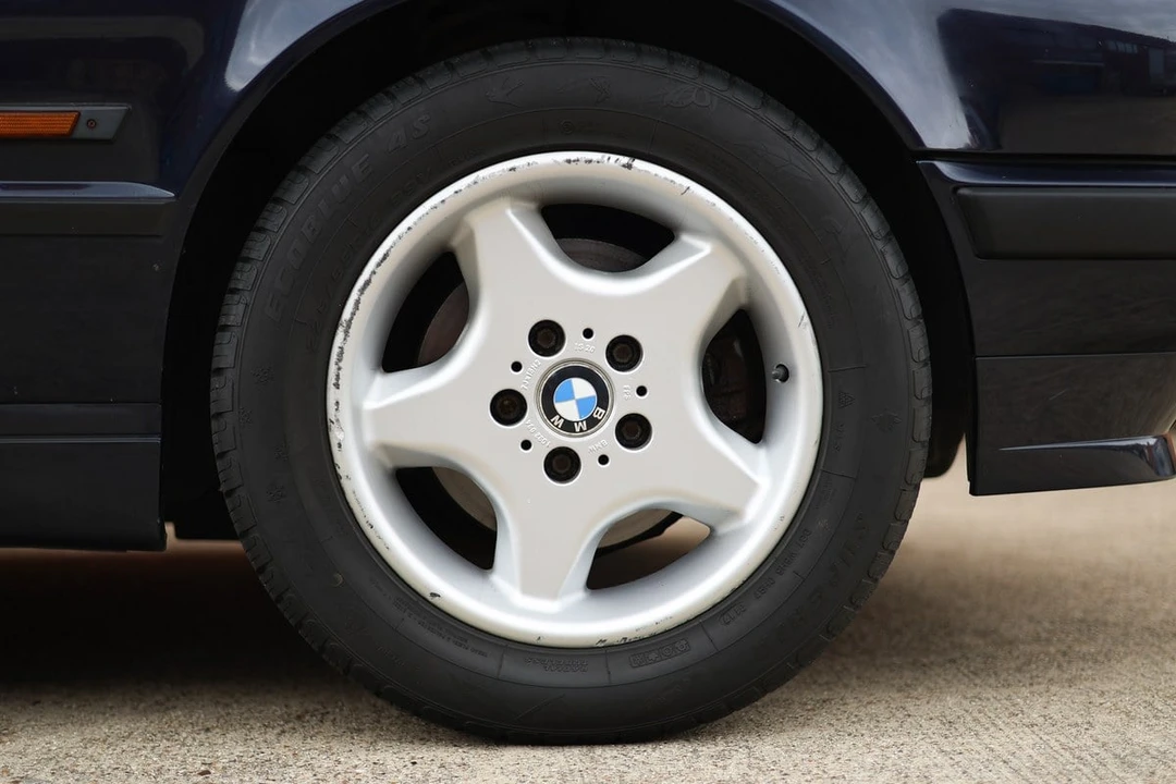 1995 BMW E34 5 Series - Image 14 of 30