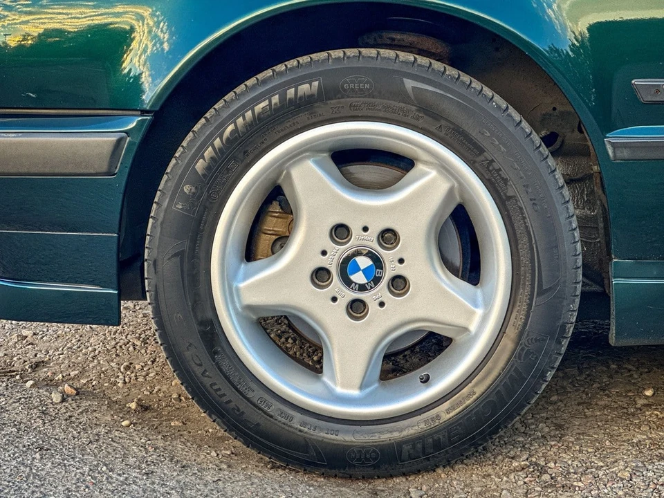 1995 BMW E34 5 Series - Image 27 of 30