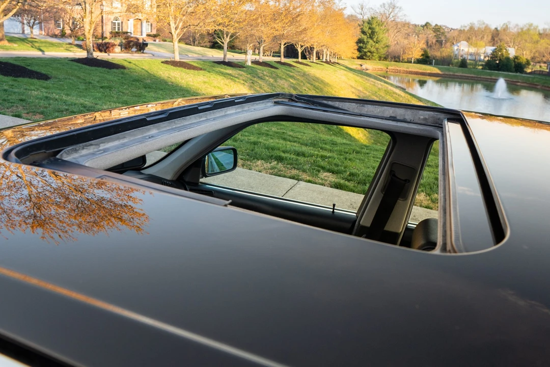 1995 BMW E34 5 Series - Image 30 of 31