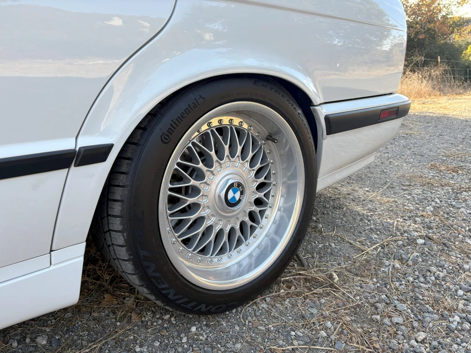 1995 BMW E34 5 Series - Image 14 of 31