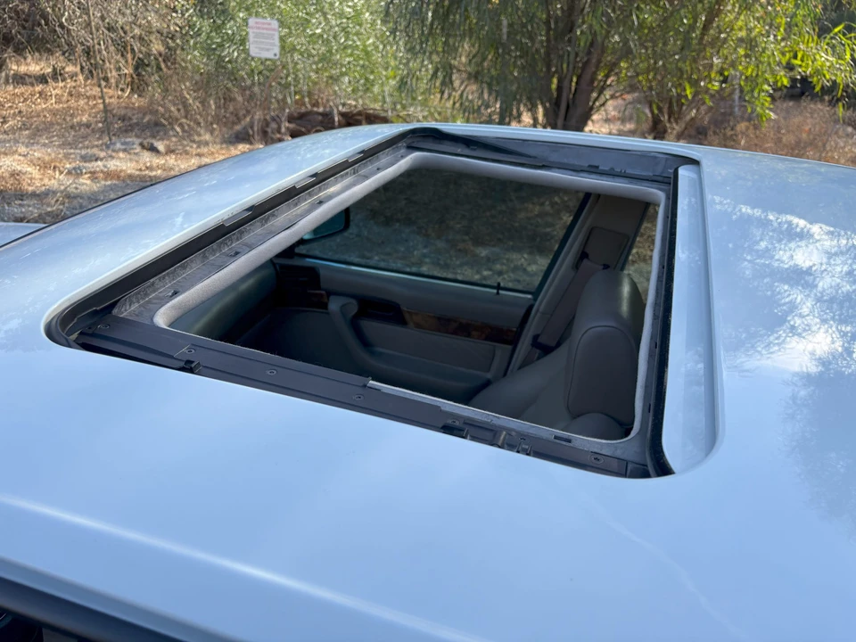1995 BMW E34 5 Series - Image 11 of 31