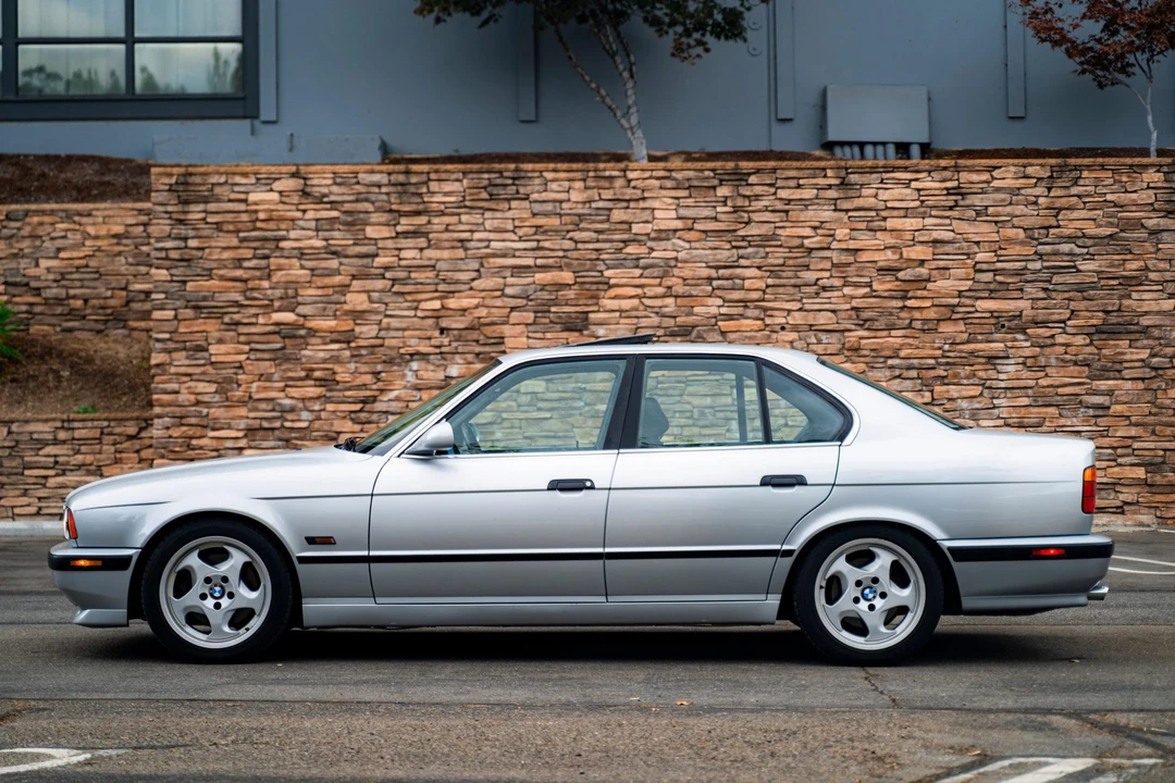 1995 BMW E34 5 Series - Image 3 of 31