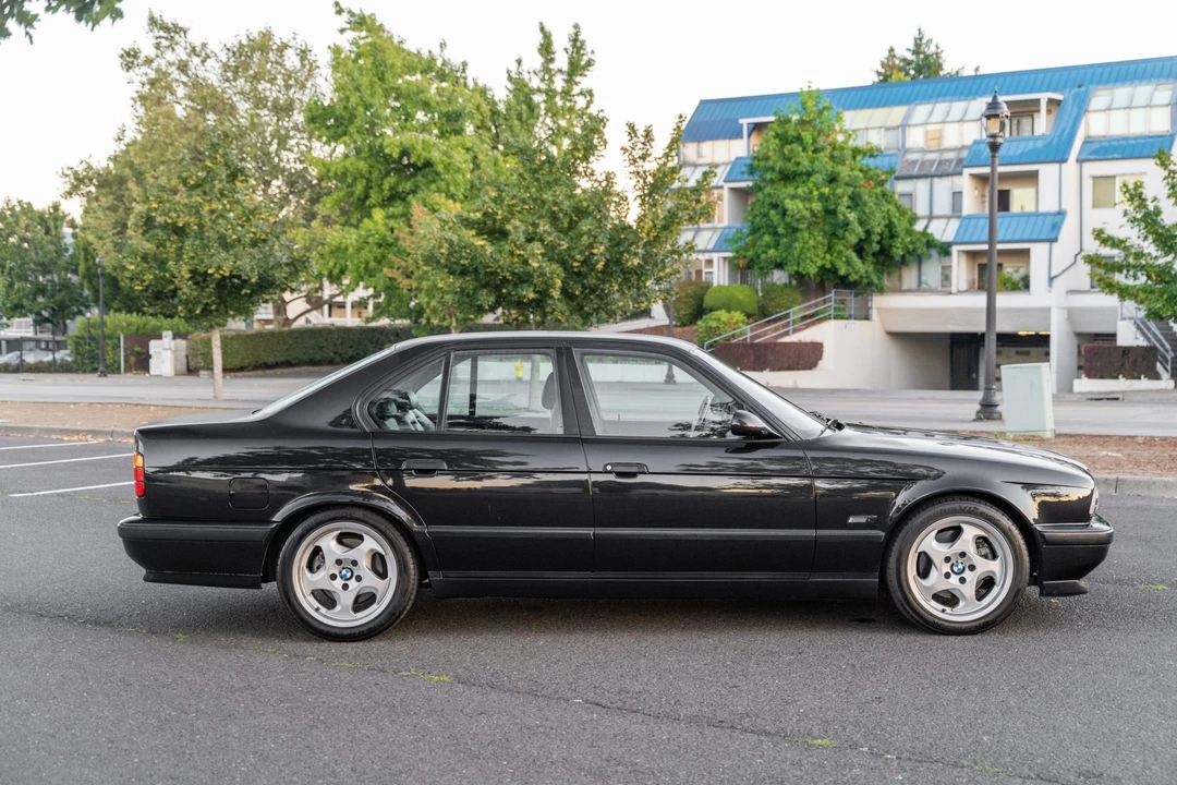 1995 BMW E34 5 Series - Image 6 of 31