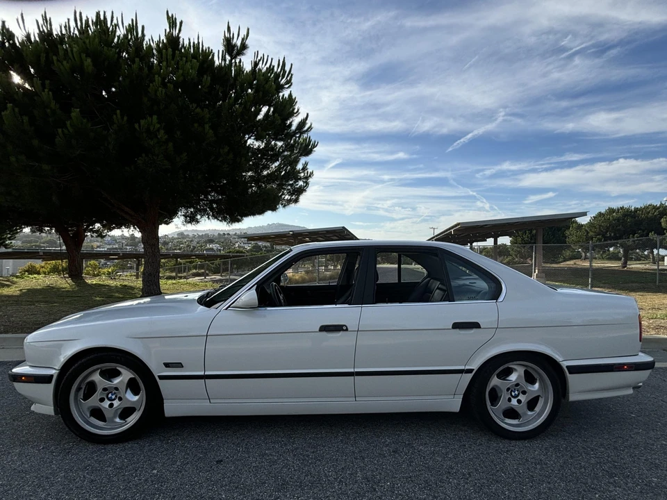 1995 BMW E34 5 Series - Image 3 of 31