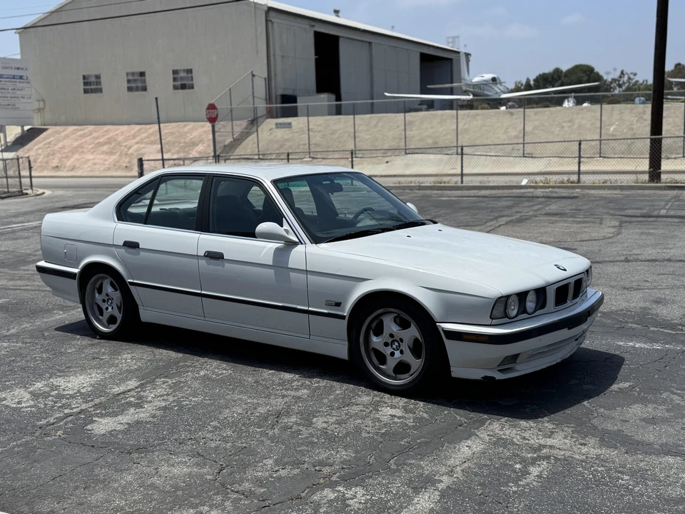 1995 BMW E34 5 Series - Image 14 of 31