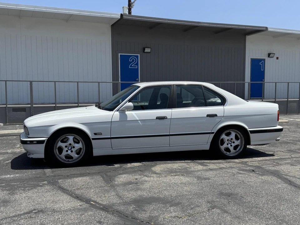 1995 BMW E34 5 Series - Image 3 of 31