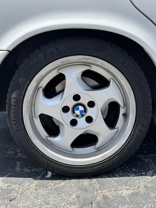 1995 BMW E34 5 Series - Image 30 of 31