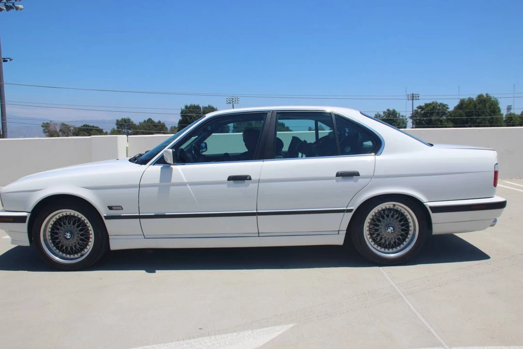 1995 BMW E34 5 Series - Image 7 of 23