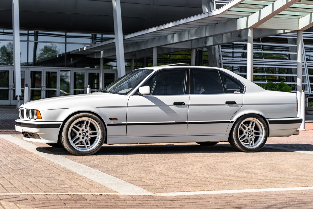 1995 BMW E34 5 Series - Image 9 of 31
