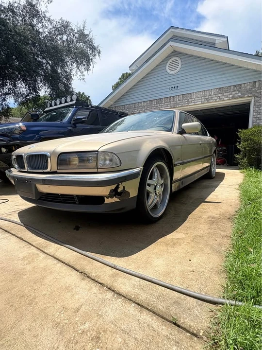 1995 BMW E38 7 Series - Image 2 of 13