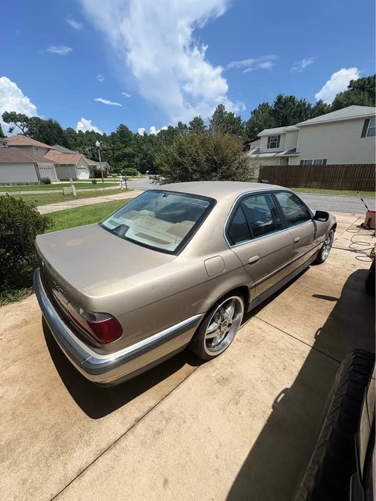 1995 BMW E38 7 Series - Image 3 of 13