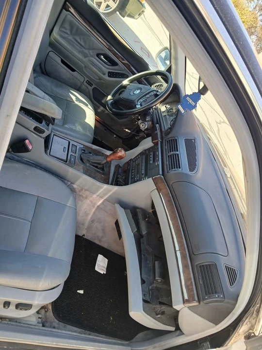 1995 BMW E38 7 Series - Image 6 of 6