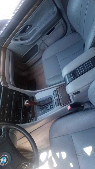 1995 BMW E38 7 Series - Image 9 of 11