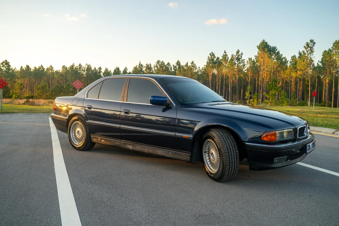 1995 BMW E38 7 Series - Image 14 of 31