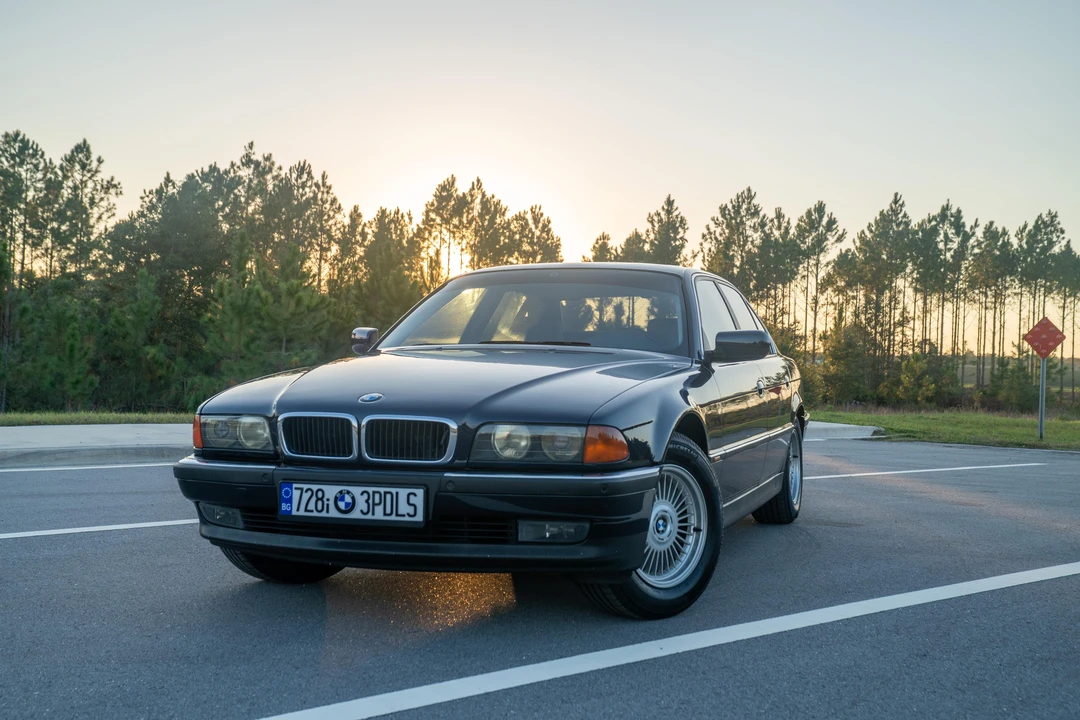 1995 BMW E38 7 Series - Image 6 of 31