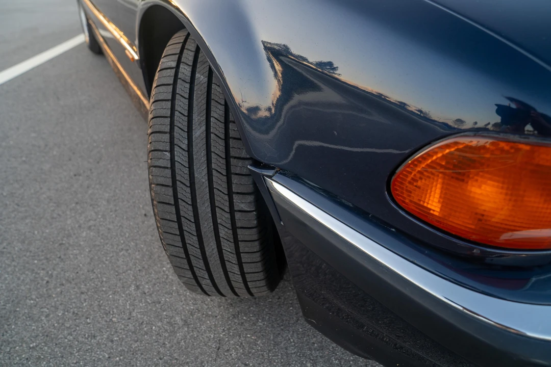 1995 BMW E38 7 Series - Image 27 of 31