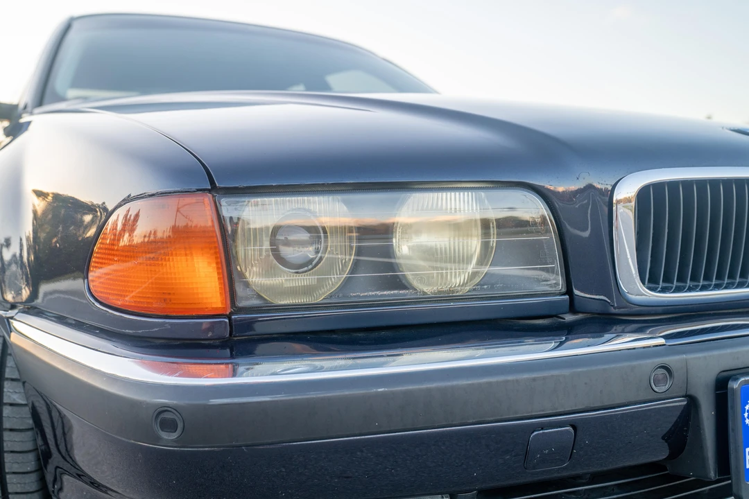 1995 BMW E38 7 Series - Image 17 of 31