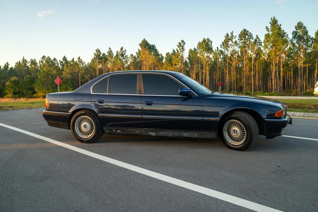 1995 BMW E38 7 Series - Image 12 of 31