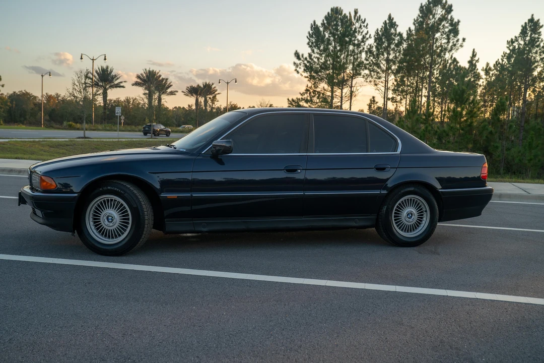 1995 BMW E38 7 Series - Image 8 of 31