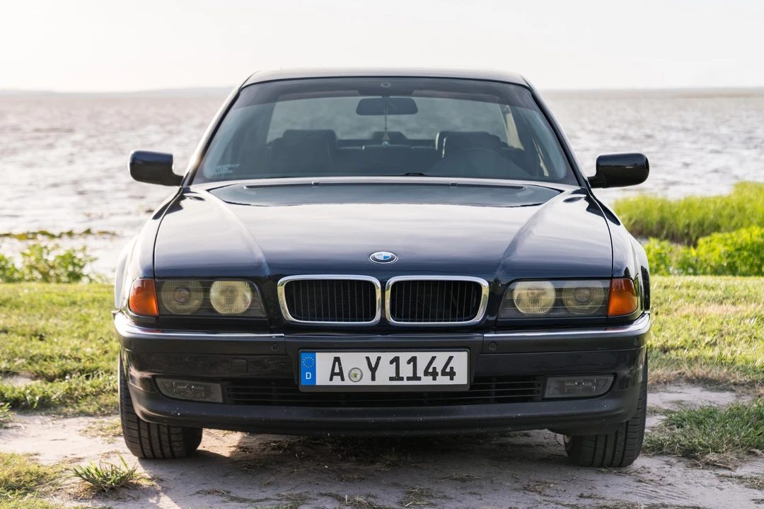 1995 BMW E38 7 Series - Image 2 of 31