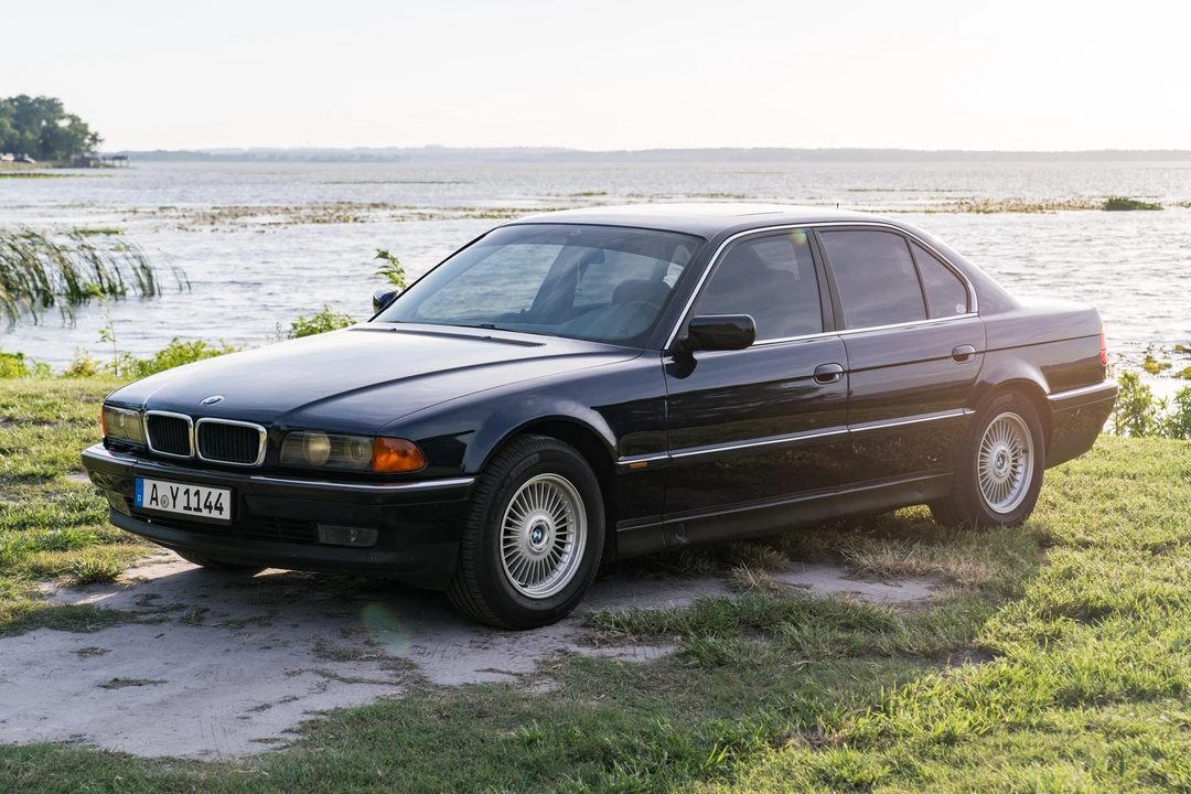 1995 BMW E38 7 Series - Image 8 of 31