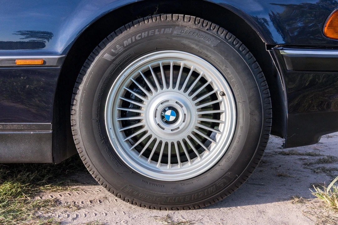 1995 BMW E38 7 Series - Image 25 of 31