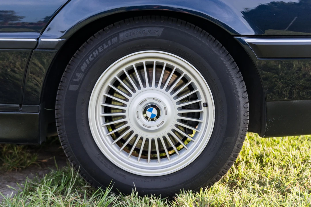 1995 BMW E38 7 Series - Image 27 of 31