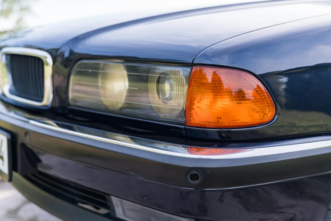 1995 BMW E38 7 Series - Image 11 of 31