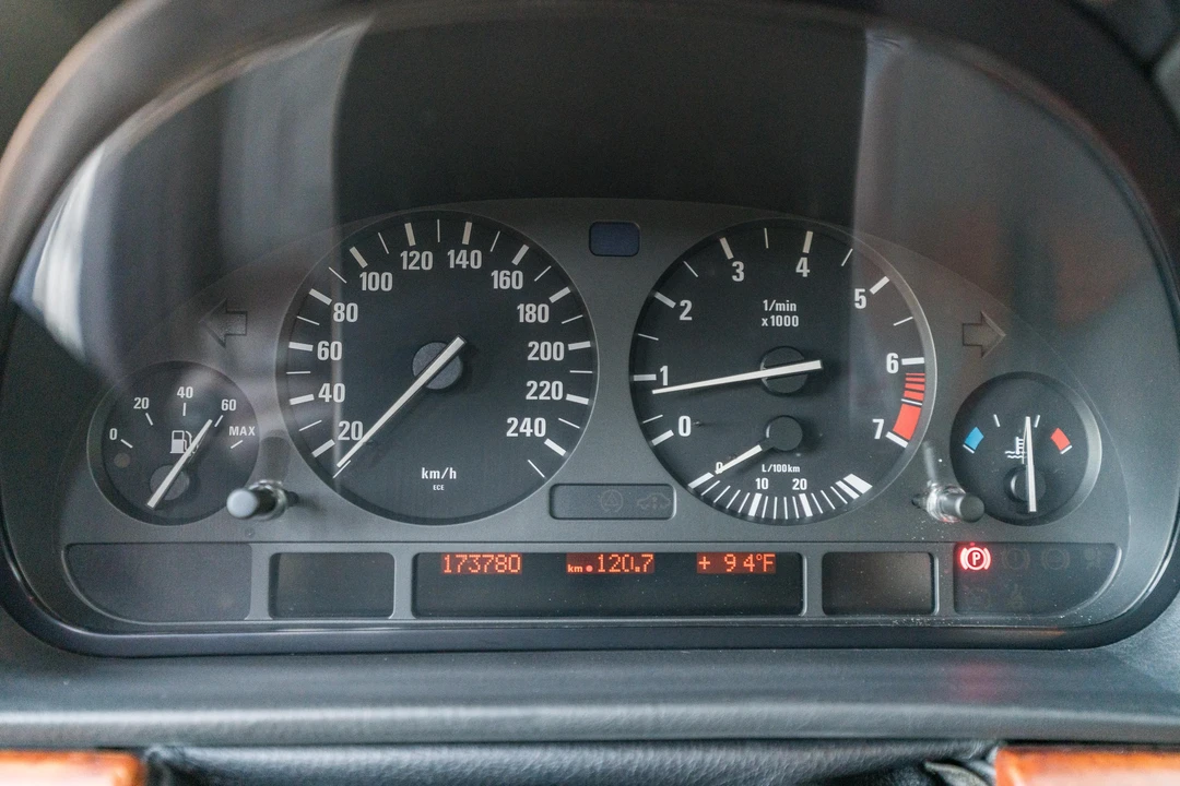 1995 BMW E38 7 Series - Image 31 of 31