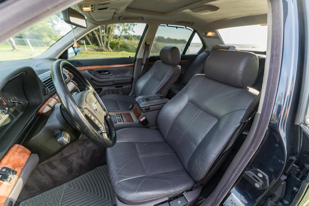 1995 BMW E38 7 Series - Image 29 of 31