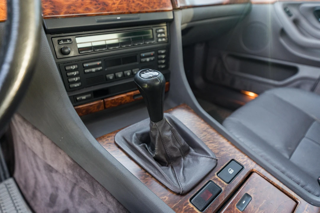 1995 BMW E38 7 Series - Image 30 of 31