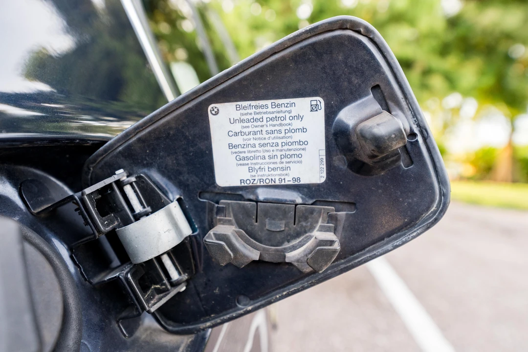 1995 BMW E38 7 Series - Image 22 of 31