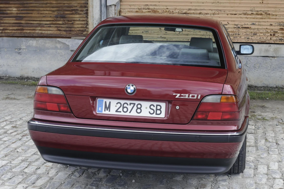 1995 BMW E38 7 Series - Image 5 of 31