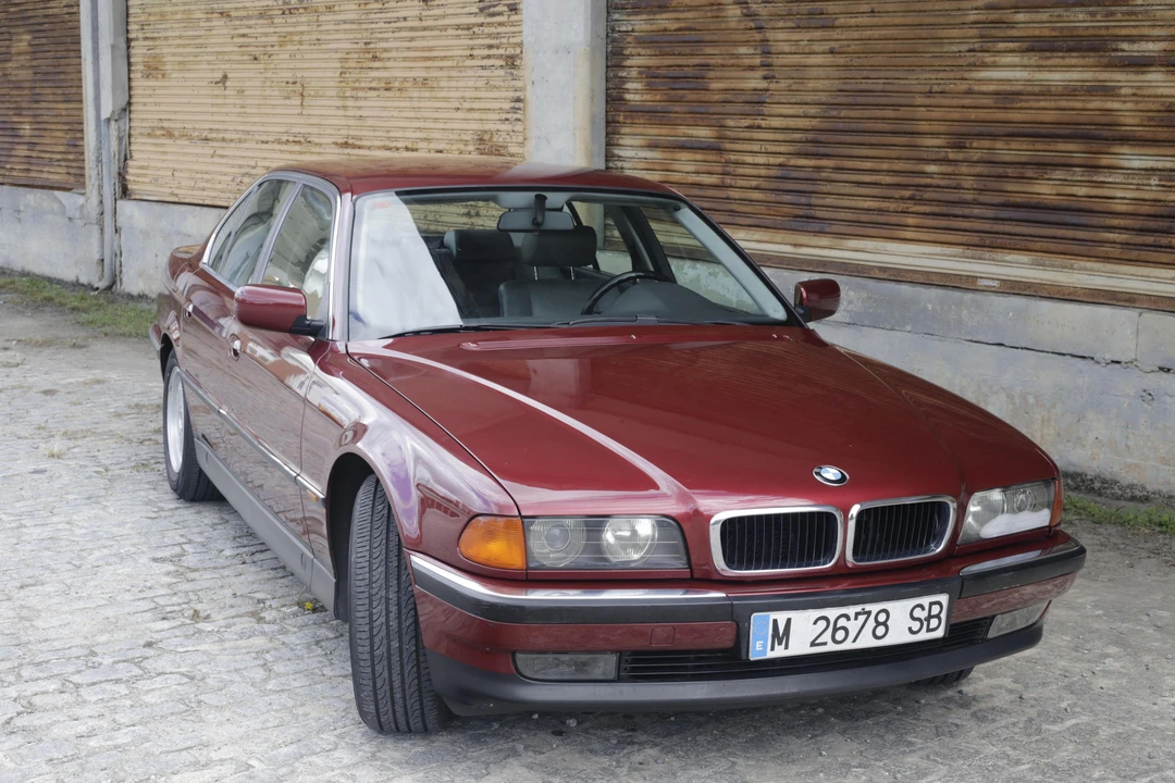 1995 BMW E38 7 Series - Image 23 of 31