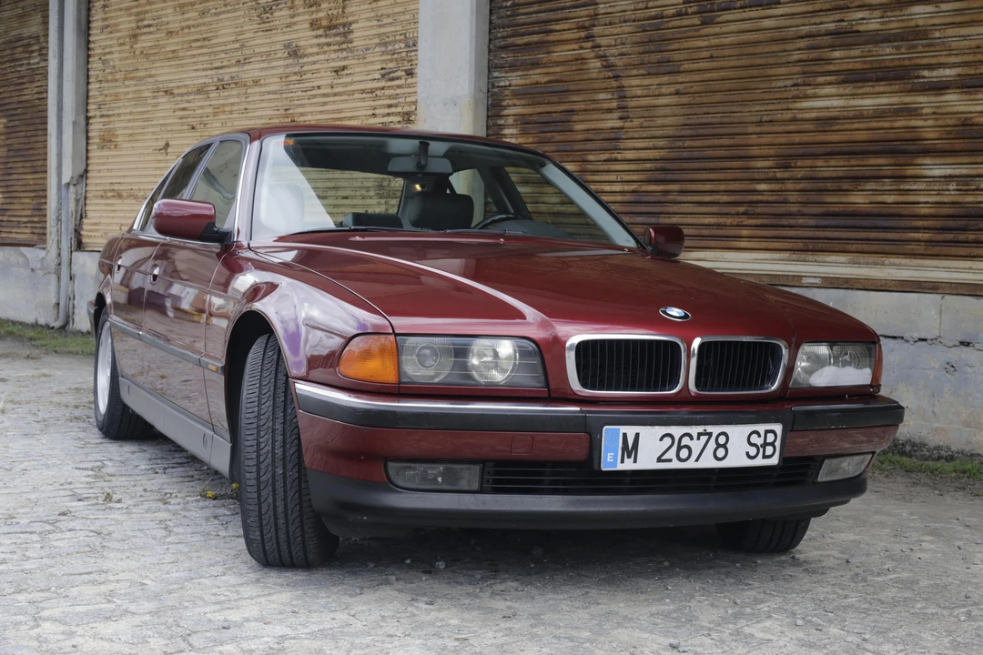 1995 BMW E38 7 Series - Image 24 of 31